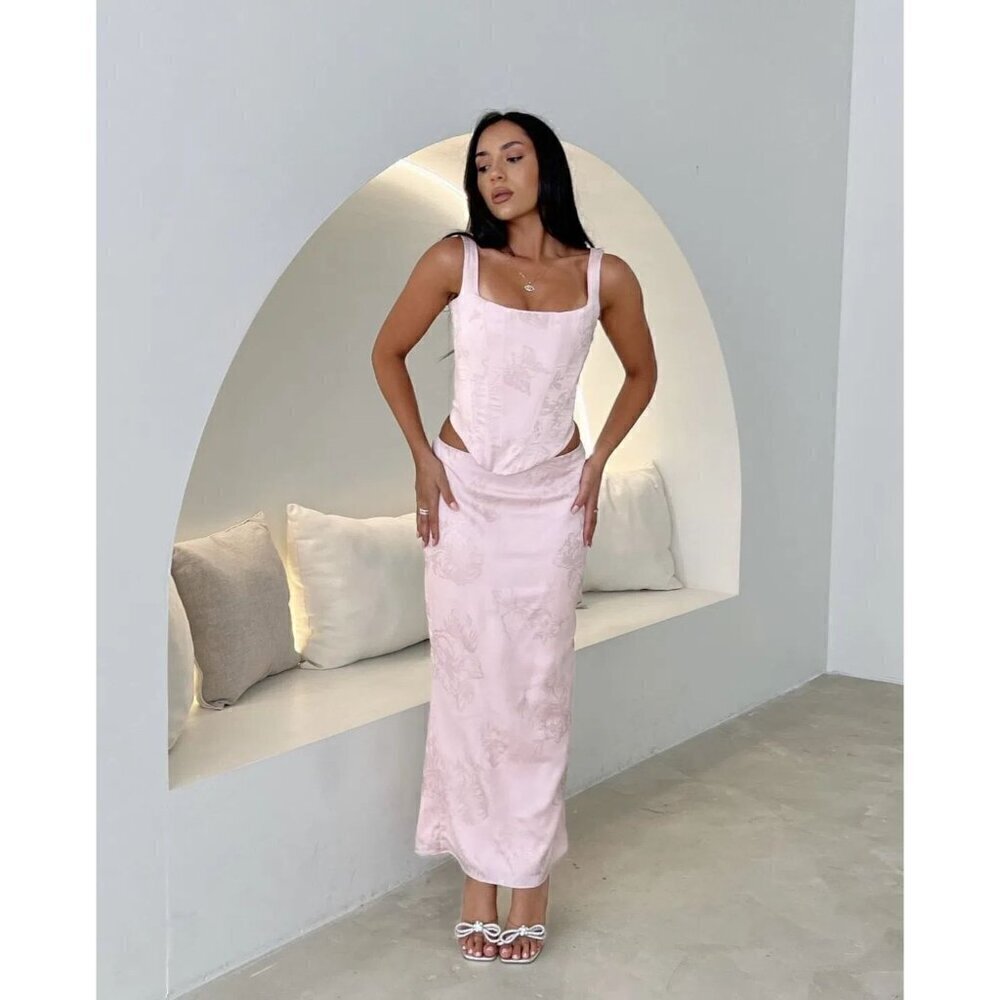 HOUSE OF CB Luisette Floral Satin Midi Skirt in Pink Metallic Size Small